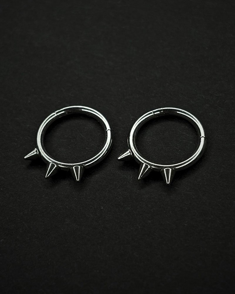 26 Spike Ring - Image 1