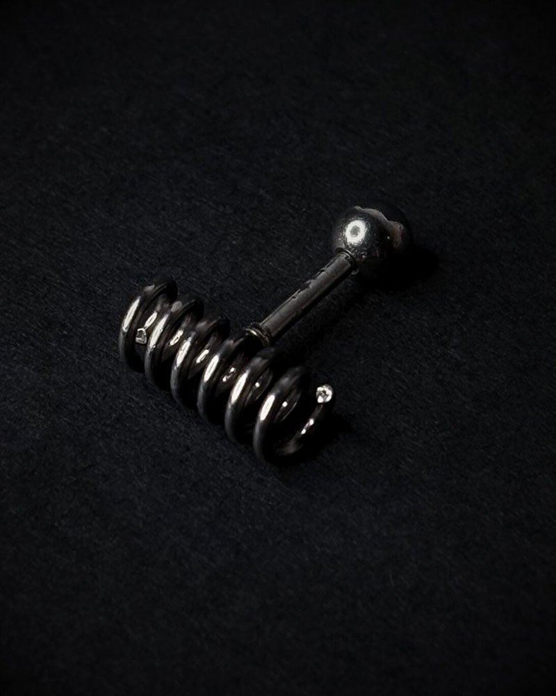 41 Black Coil Wrap Stud - Image 1