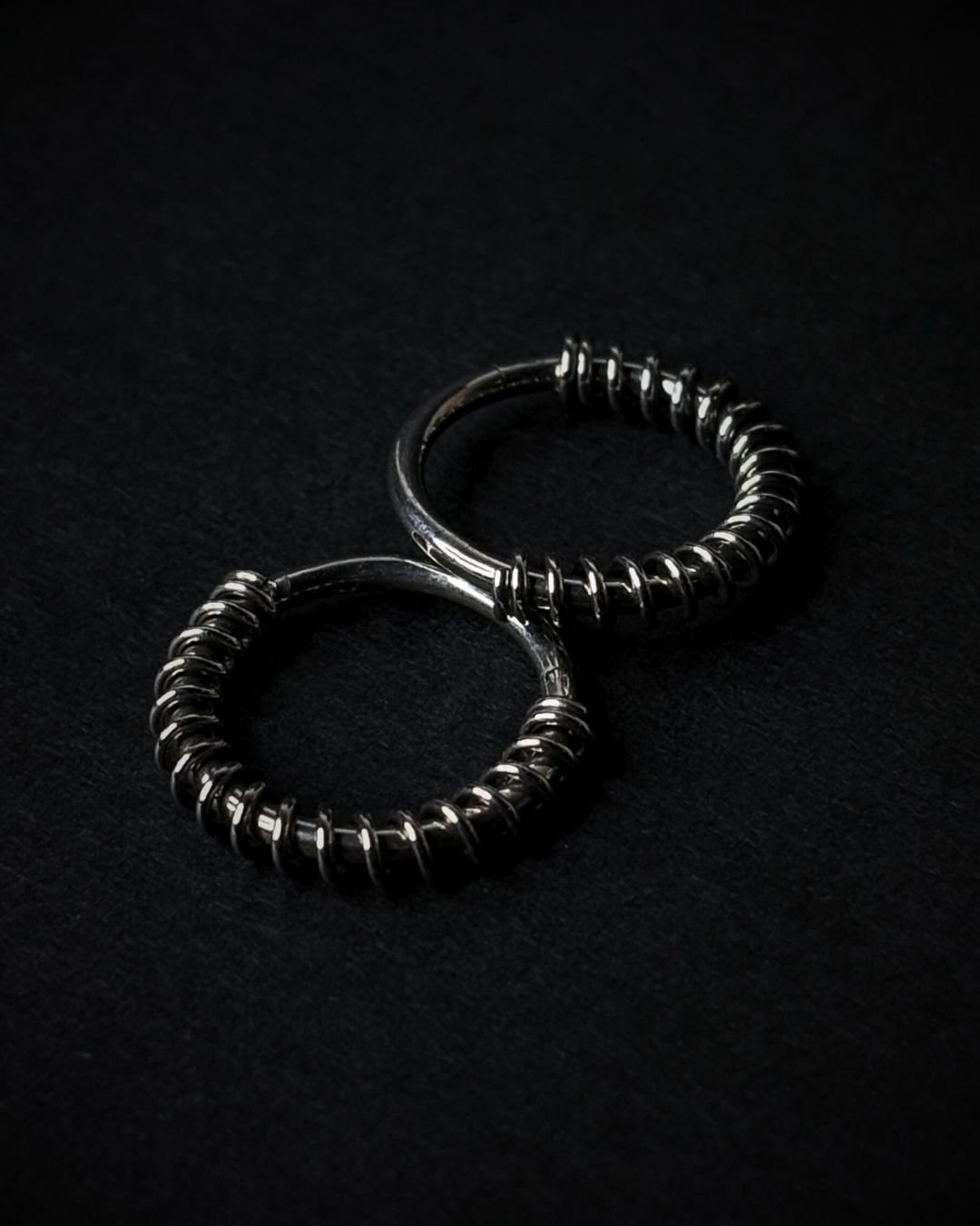 73 Silver Seamless Spring Ring - Image 1